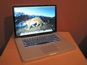 MINT 15 Unibody MacBook Pro 2.4GHz
