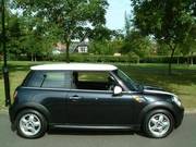 mini cooper black with only 2000 miles 2007 57 plate
